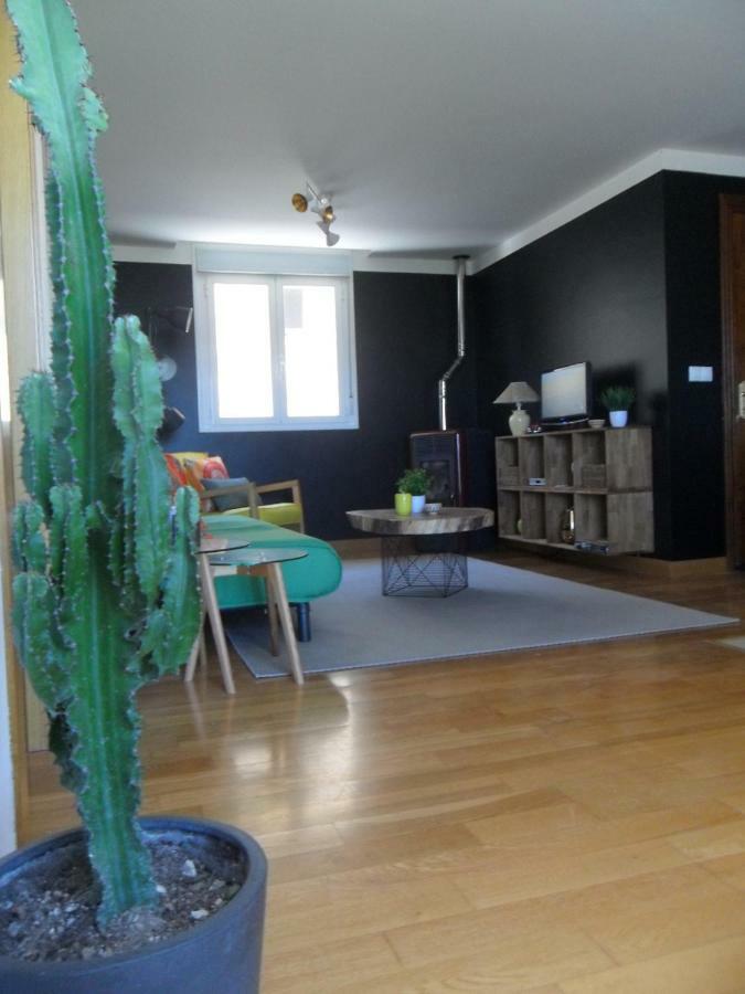 Bienvenidos A Vuestra Casa! Lägenhet Sansoáin Exteriör bild